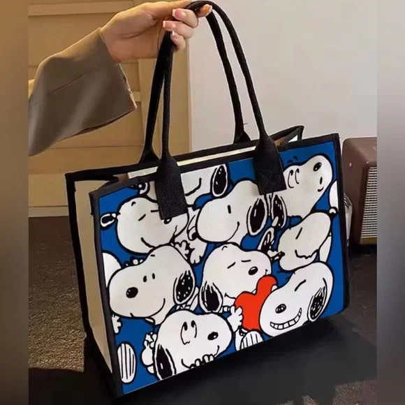 Snoopy canvas Tote Bag with Blue and Red Design - Picture 3 of 7